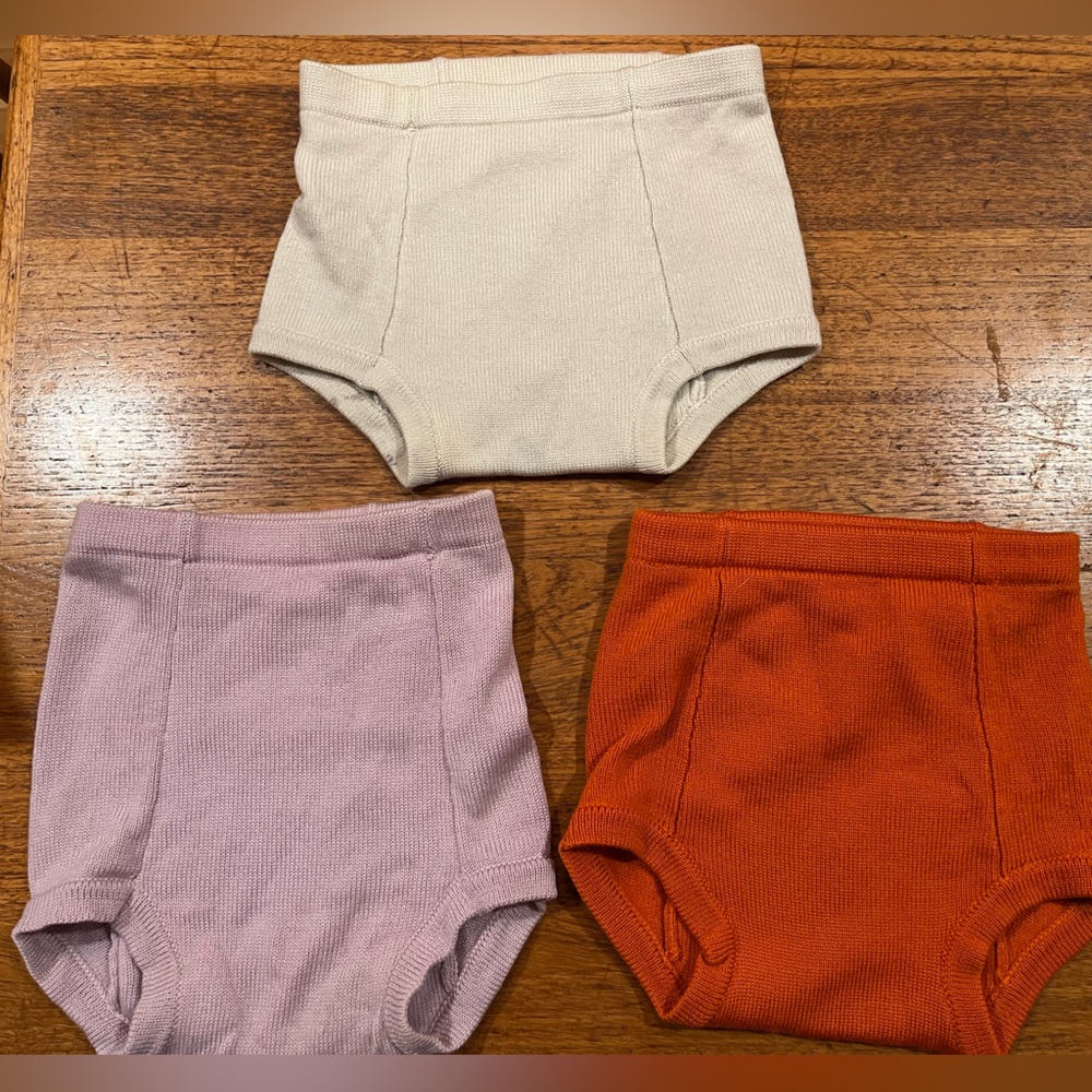 Sloomb sustainablebabyish wool covers